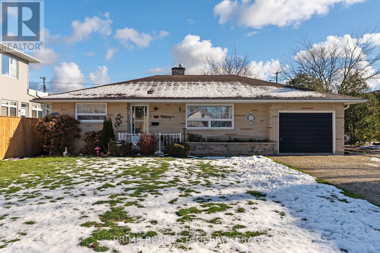 376 WILLIAM STREET, South Huron, Ontario