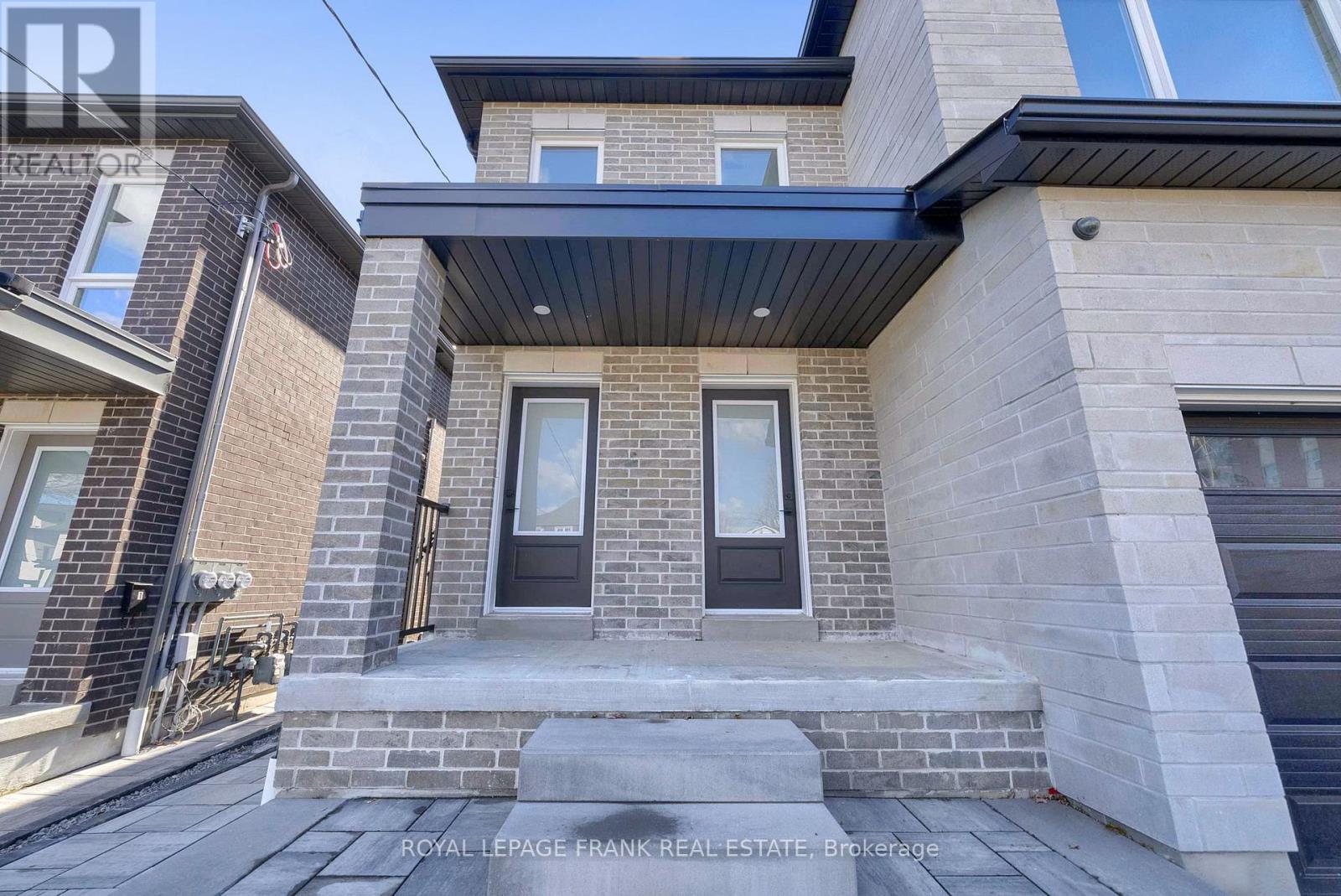 327 Anderson Avenue, Oshawa, Ontario L1J 2N8 - Photo 2 - E12546126