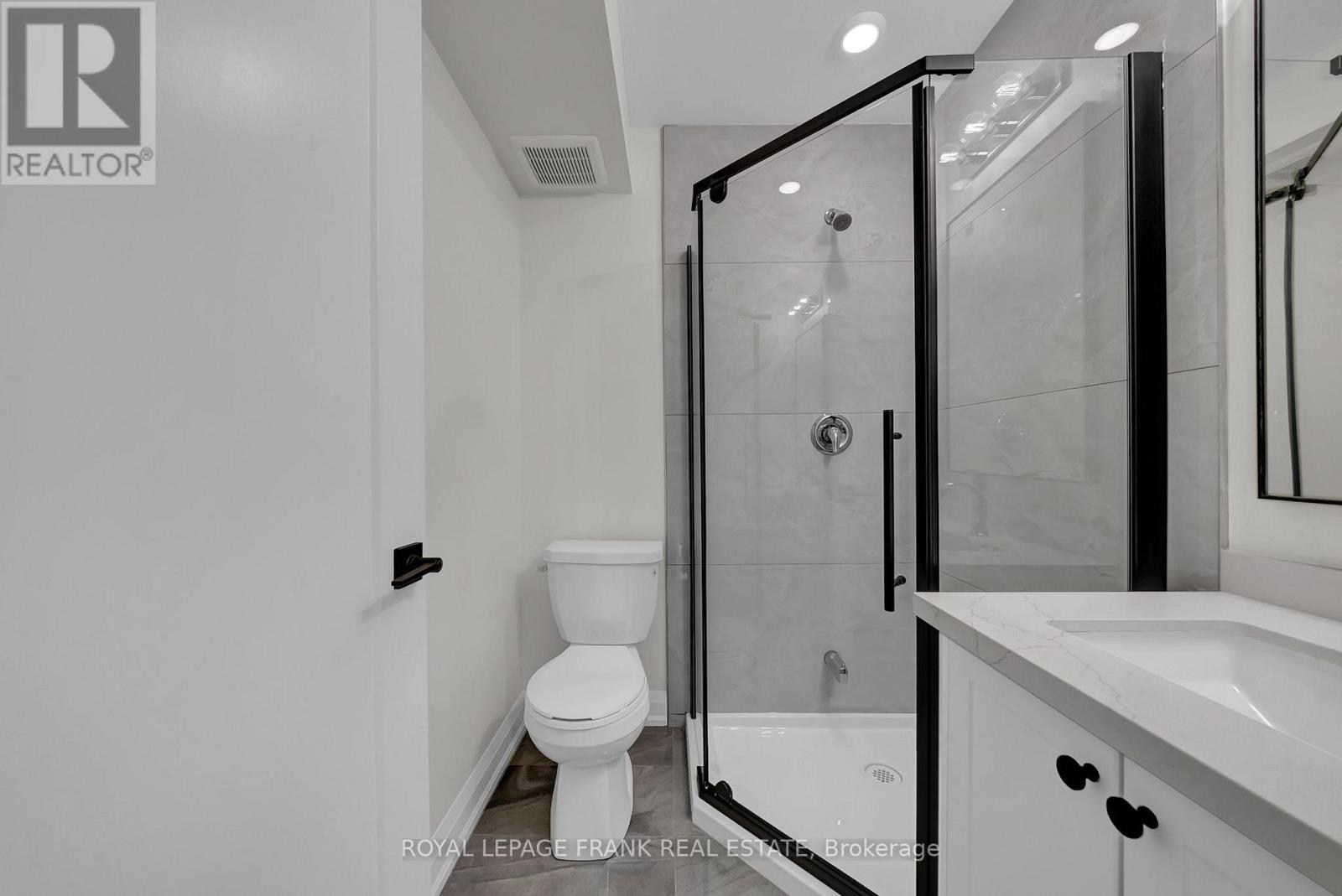 329 Anderson Avenue, Oshawa, Ontario L1J 2N8 - Photo 11 - E12546128