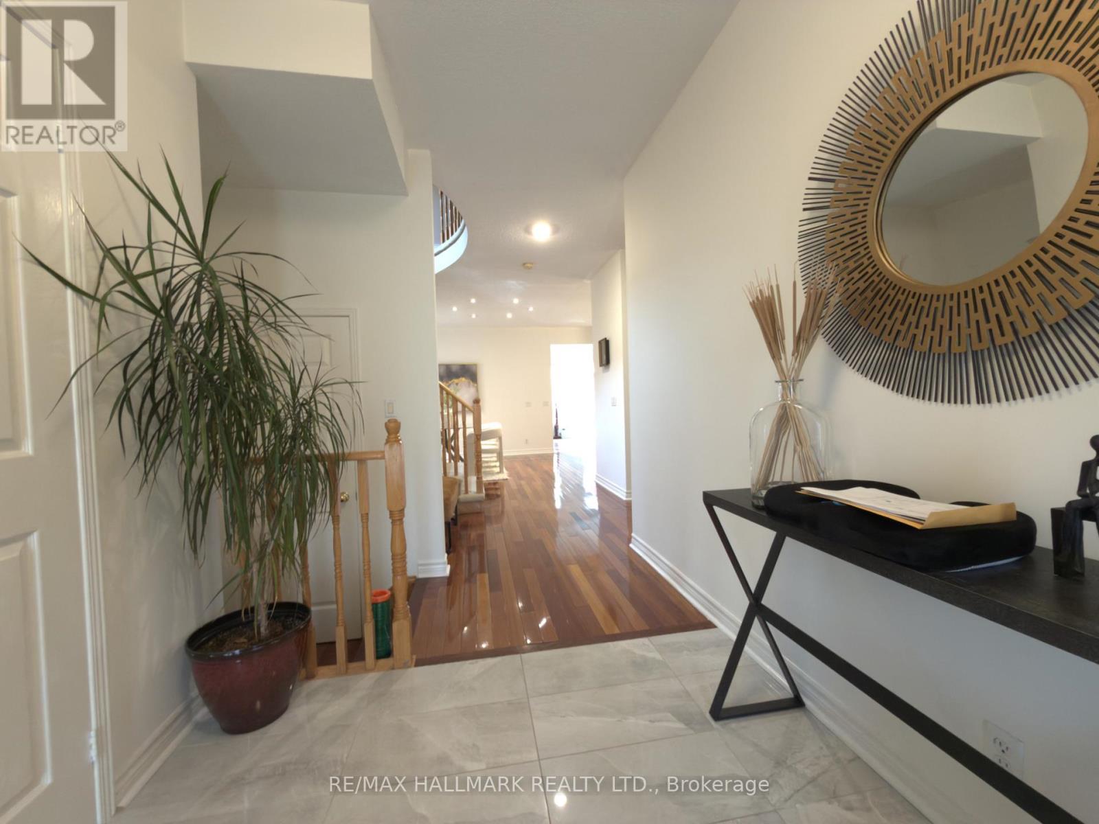 21 Brooks Avenue, Aurora, Ontario  L4G 7W2 - Photo 42 - N12458968