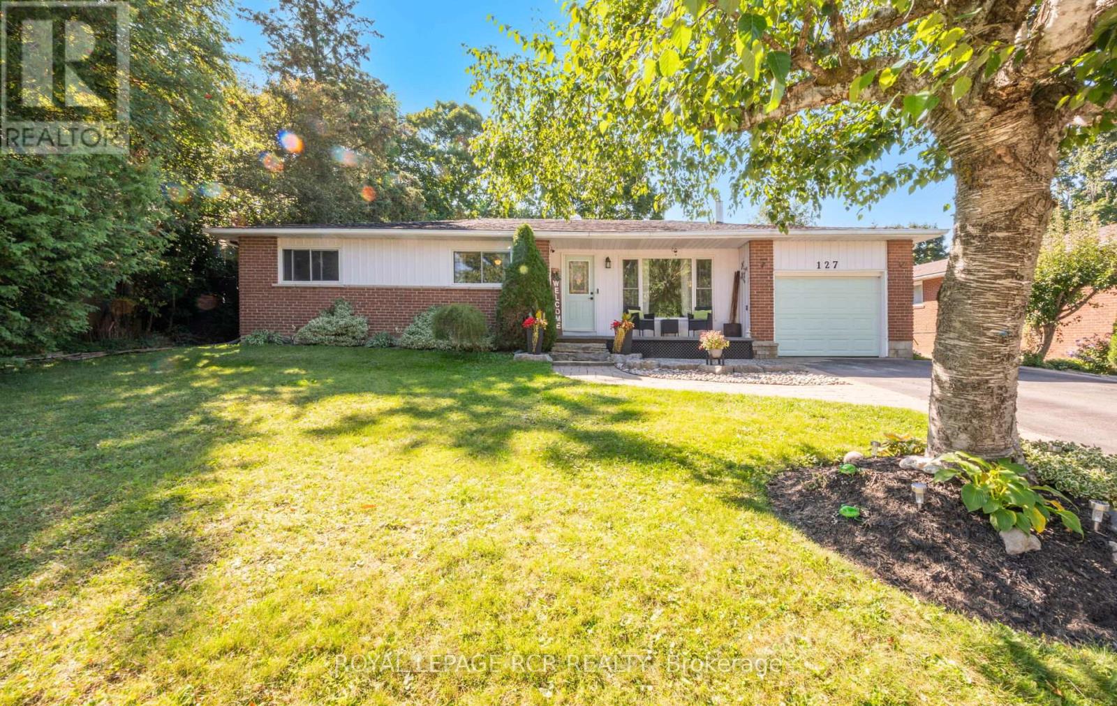 127 Jane Street, Shelburne, Ontario  L9V 2W6 - Photo 3 - X12380395