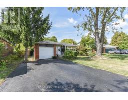 11 DUDLEY PLACE, Brampton, Ontario