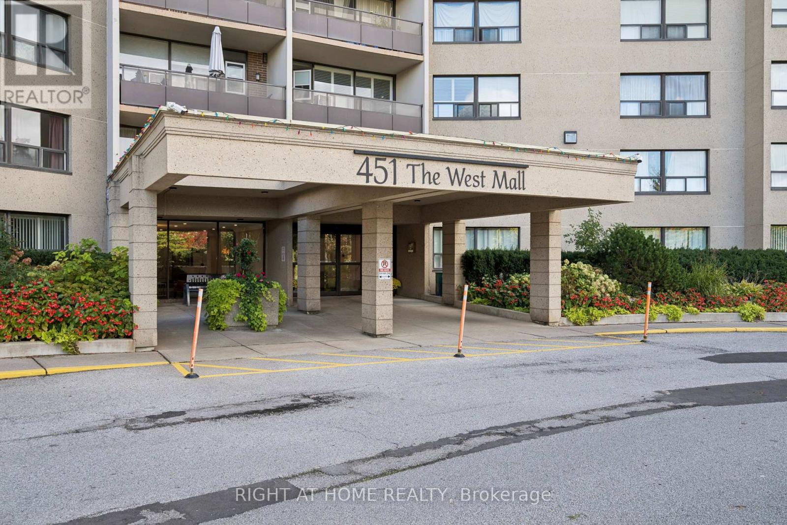 1120 - 451 The West Mall, Toronto, Ontario  M9C 1G1 - Photo 2 - W12545936