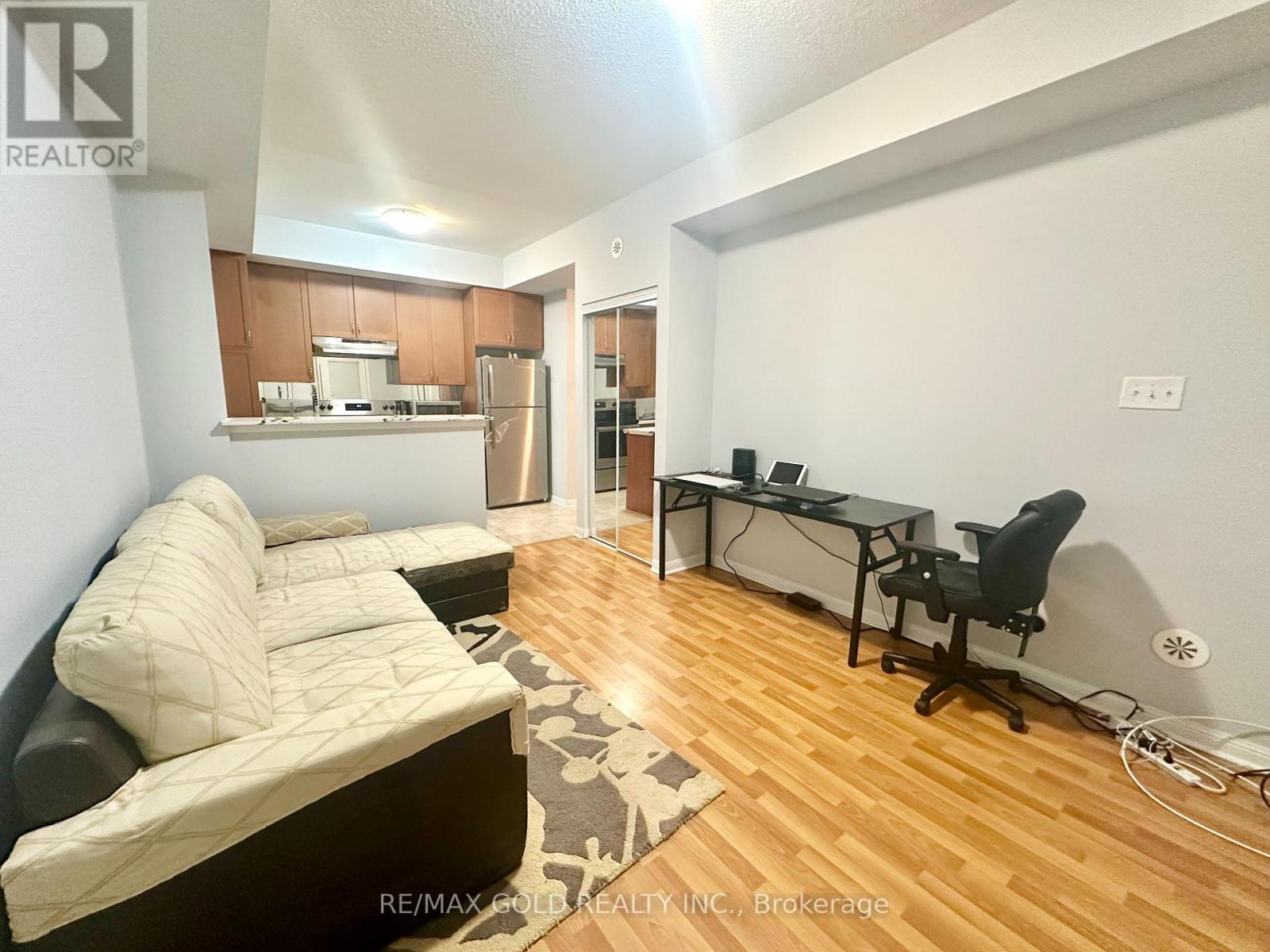 77 - 2891 Rio Court, Mississauga, Ontario  L5M 0S3 - Photo 3 - W12545952
