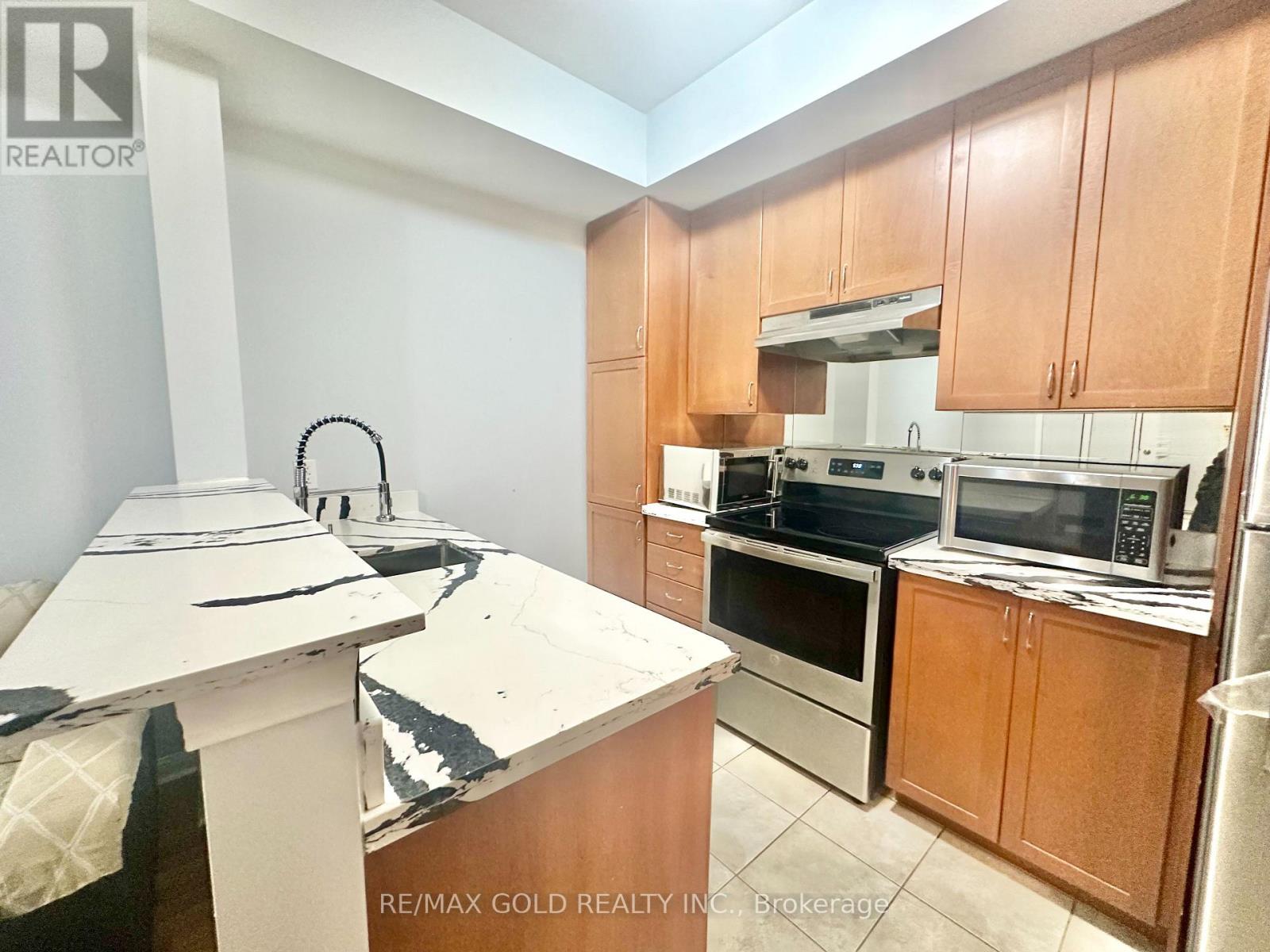 77 - 2891 Rio Court, Mississauga, Ontario  L5M 0S3 - Photo 4 - W12545952