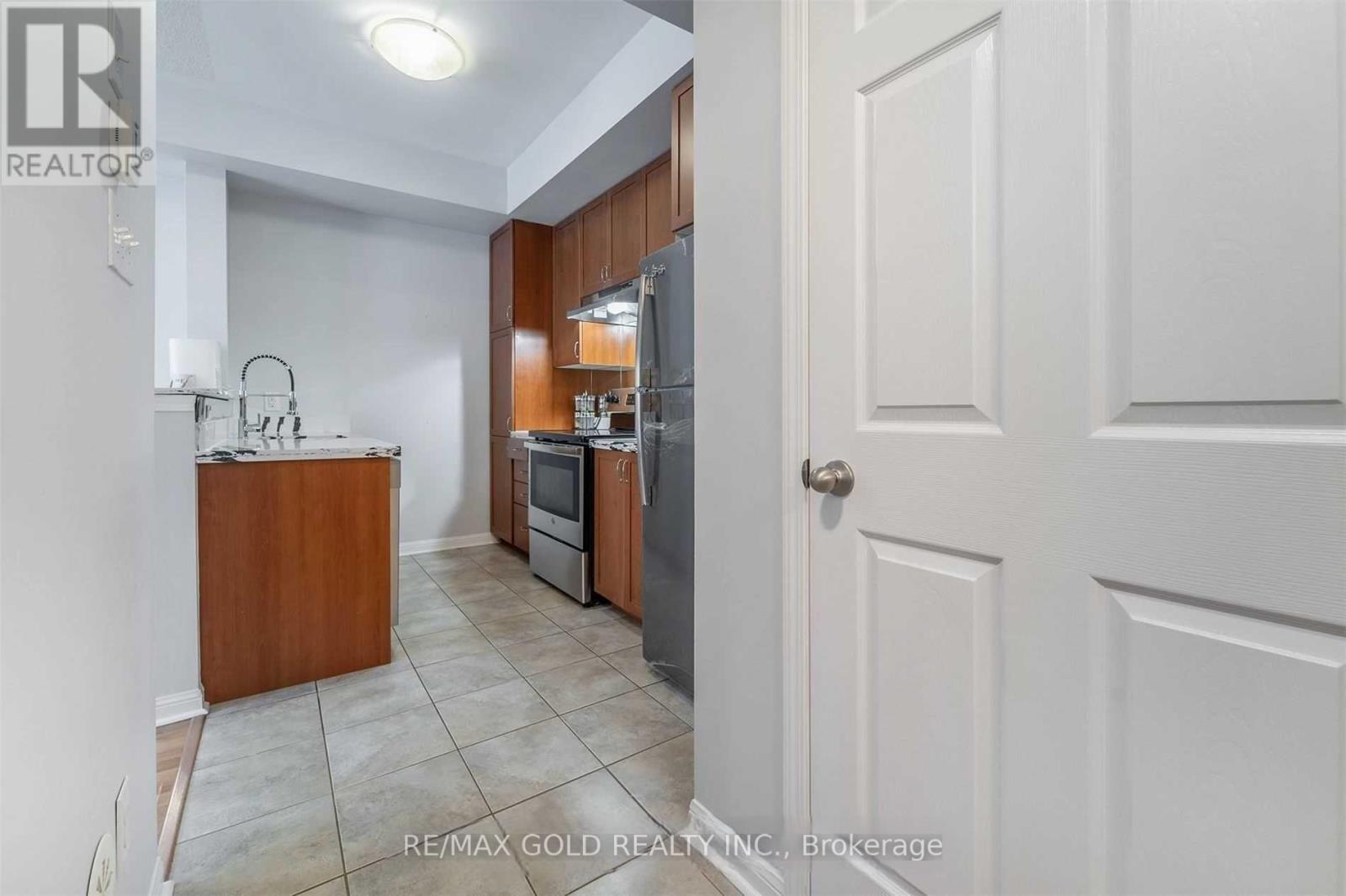 77 - 2891 Rio Court, Mississauga, Ontario  L5M 0S3 - Photo 8 - W12545952