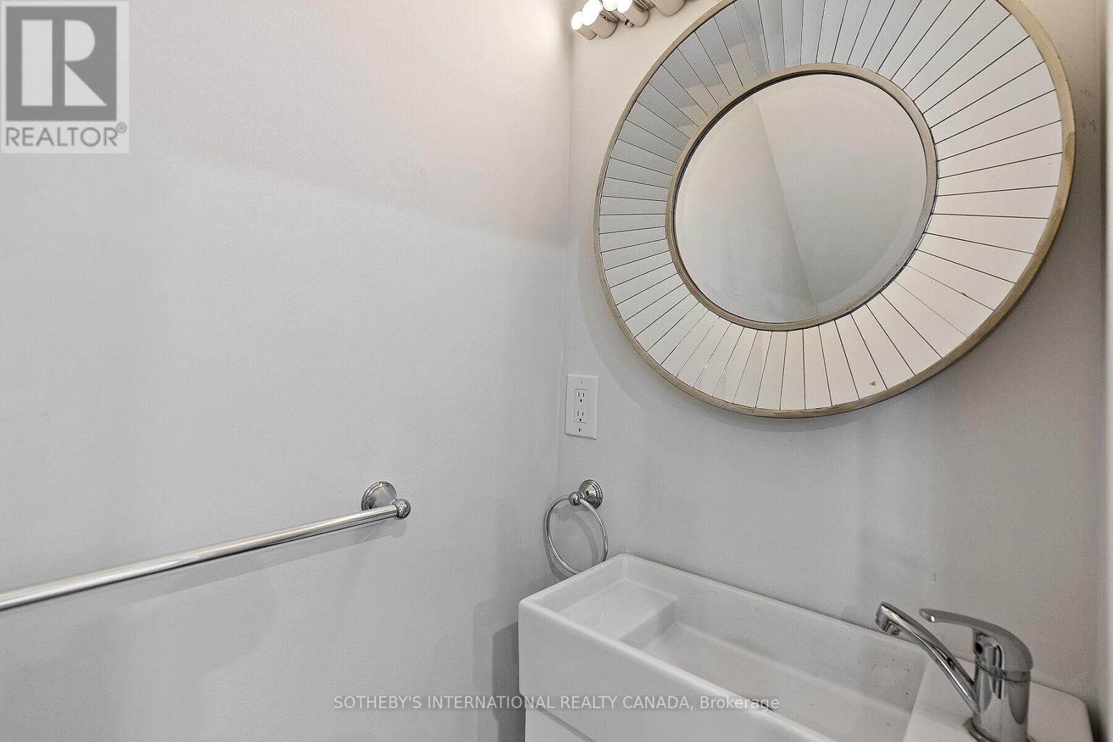 375 Westmoreland Avenue, Toronto, Ontario  M6H 3A6 - Photo 16 - W12545978
