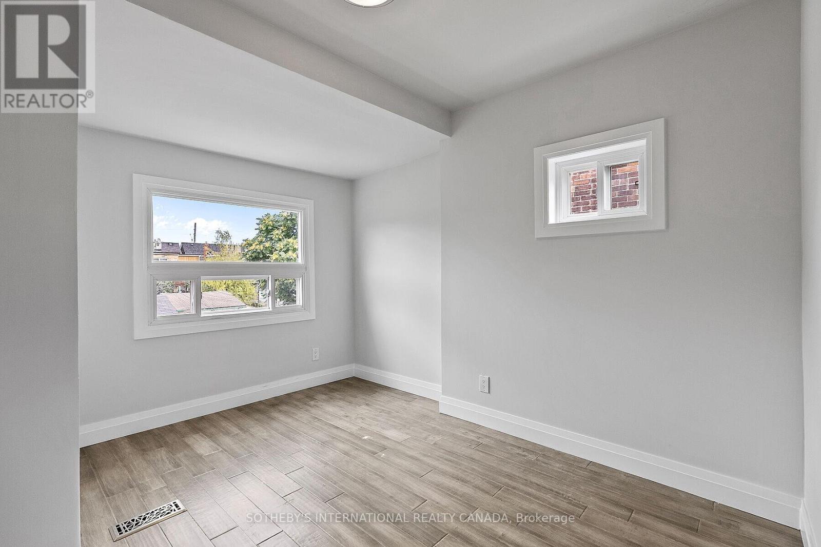 375 Westmoreland Avenue, Toronto, Ontario  M6H 3A6 - Photo 18 - W12545978