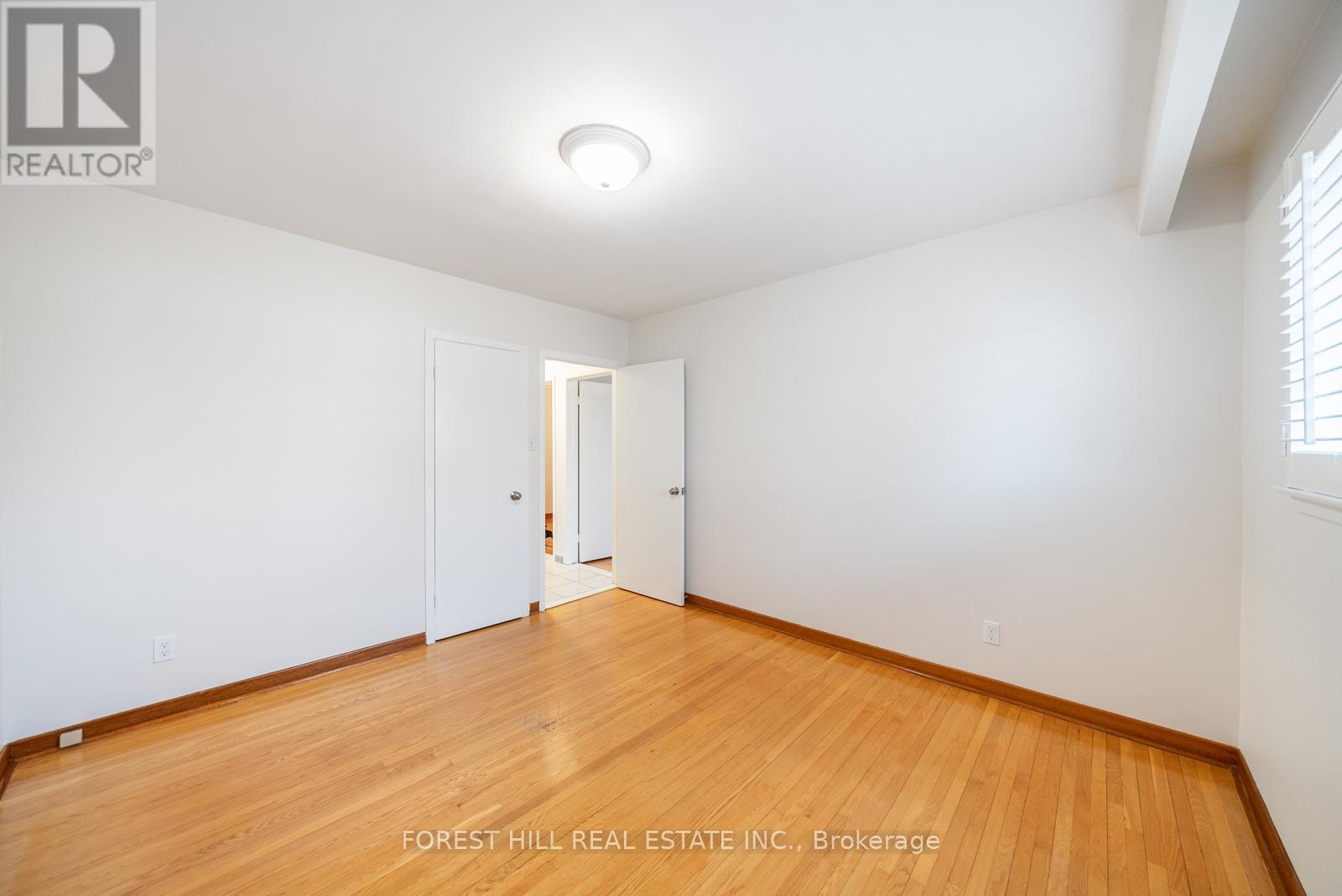 592 Glen Park Avenue, Toronto, Ontario  M5B 2G5 - Photo 19 - W12545982