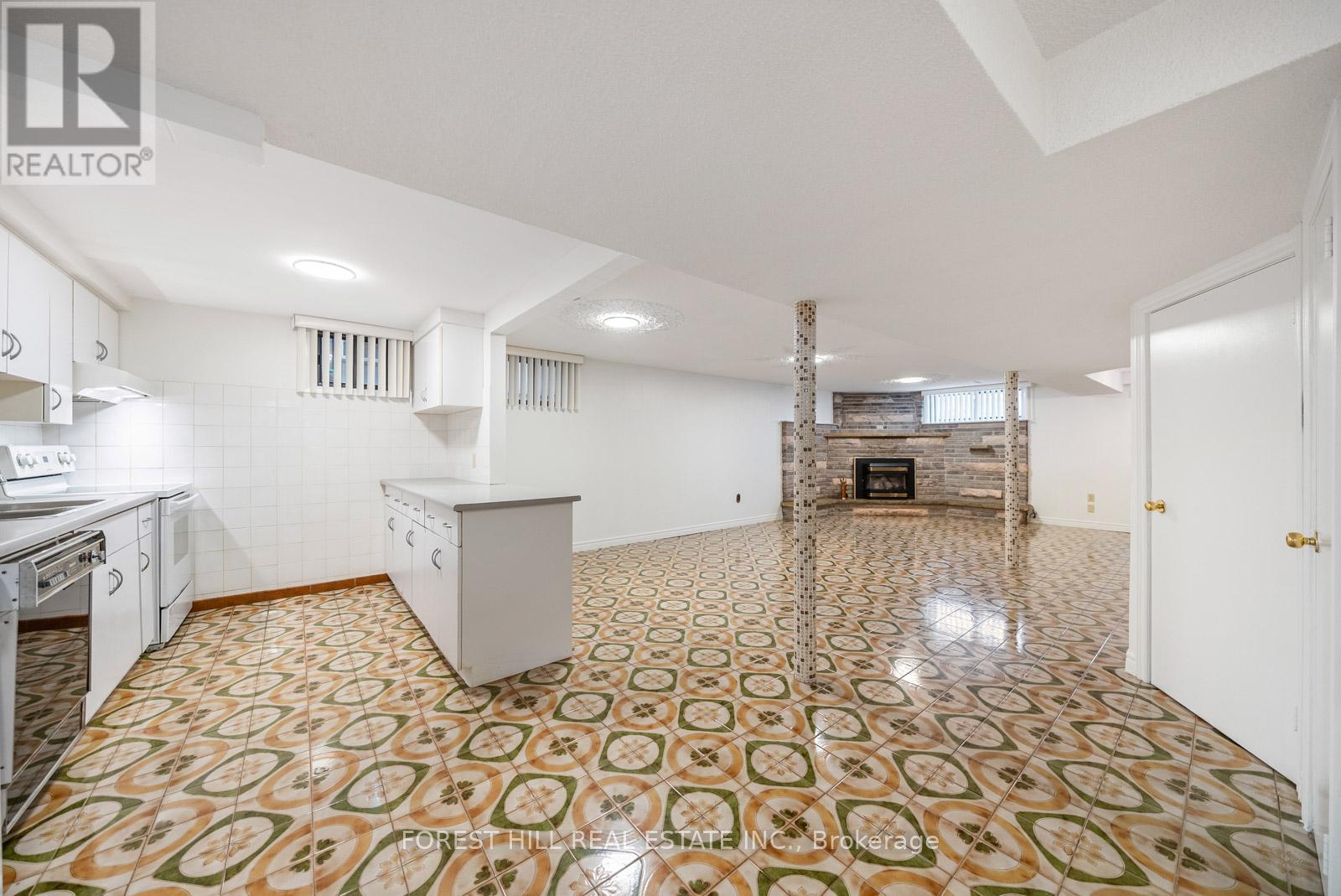 592 Glen Park Avenue, Toronto, Ontario  M5B 2G5 - Photo 24 - W12545982