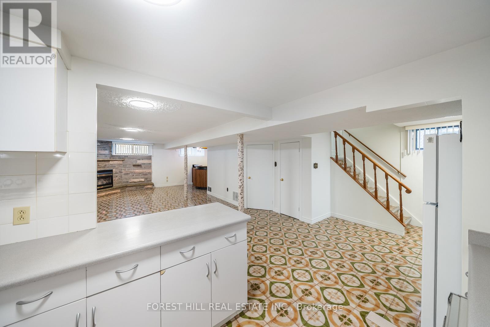 592 Glen Park Avenue, Toronto, Ontario  M5B 2G5 - Photo 27 - W12545982