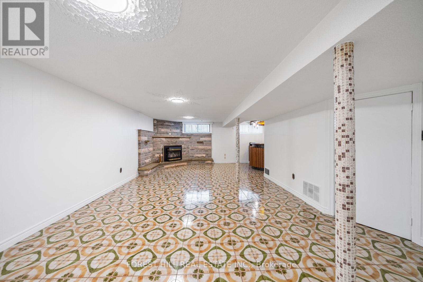 592 Glen Park Avenue, Toronto, Ontario  M5B 2G5 - Photo 29 - W12545982