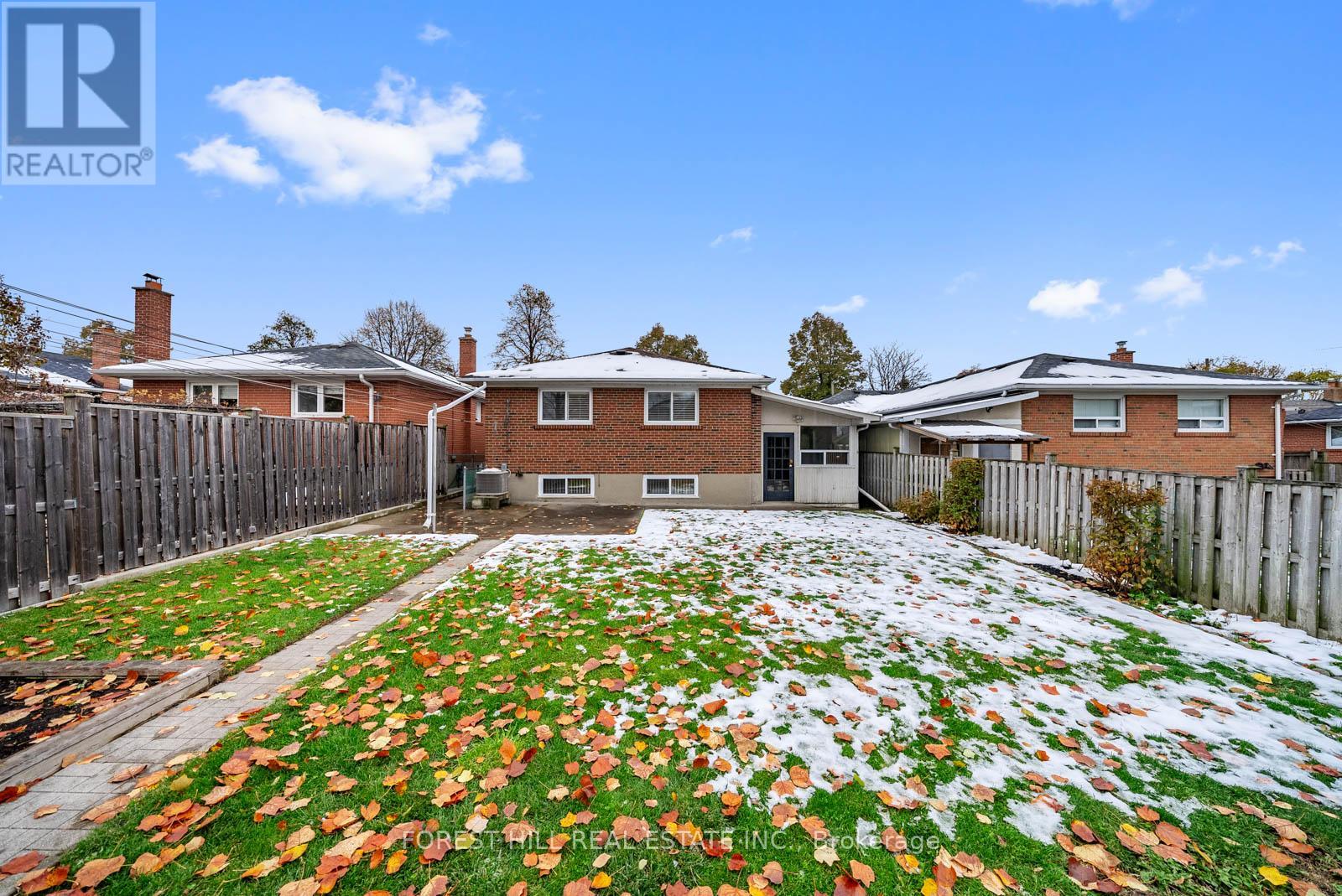 592 Glen Park Avenue, Toronto, Ontario  M5B 2G5 - Photo 49 - W12545982