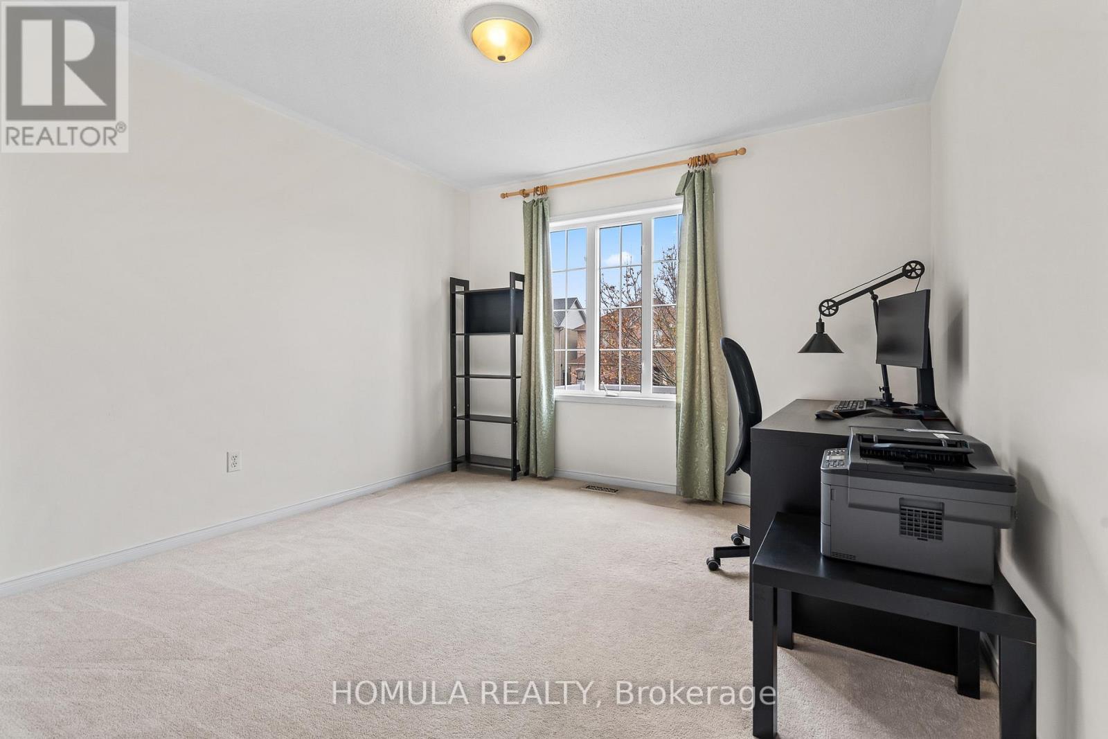 54 Queen Mary Drive, Brampton, Ontario  L7A 2K3 - Photo 27 - W12545996