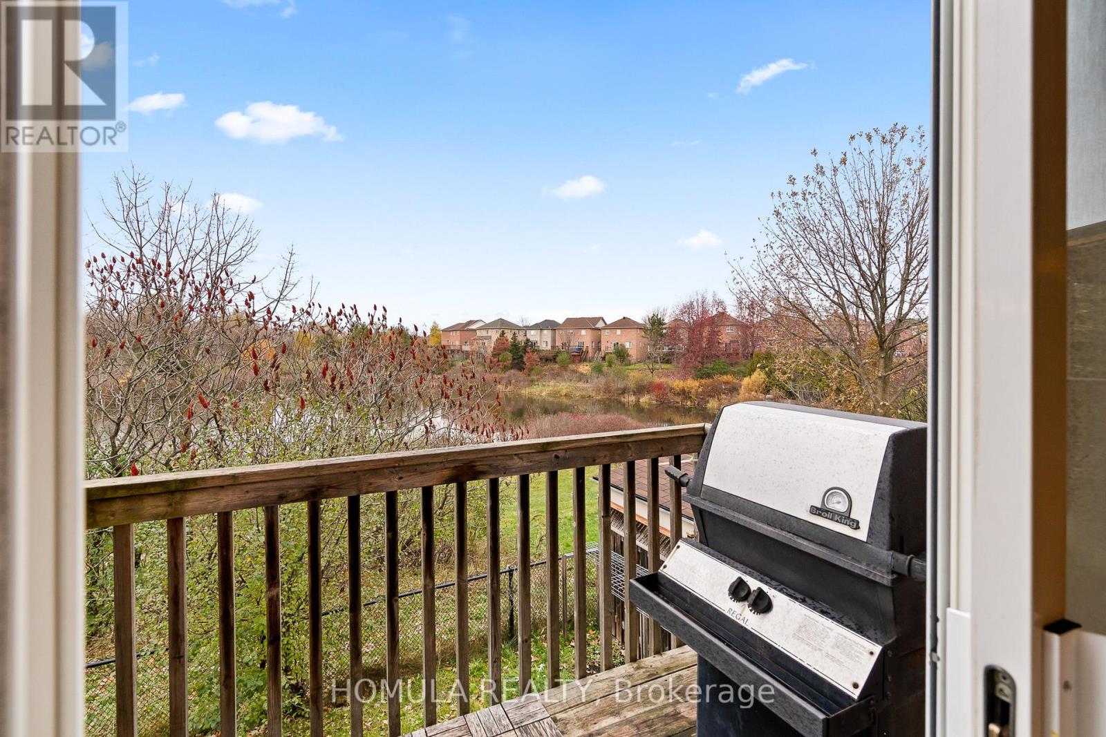 54 Queen Mary Drive, Brampton, Ontario  L7A 2K3 - Photo 34 - W12545996