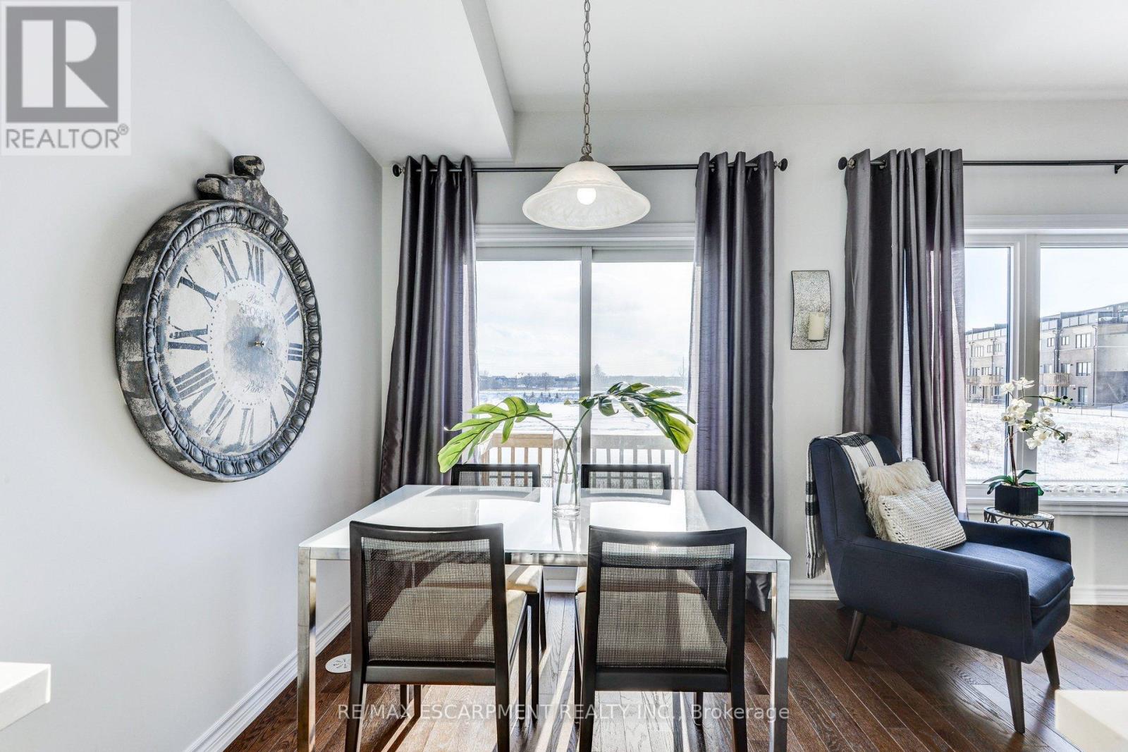 3056 Cascade Common Court, Oakville, Ontario  L6H 0R7 - Photo 14 - W12546014