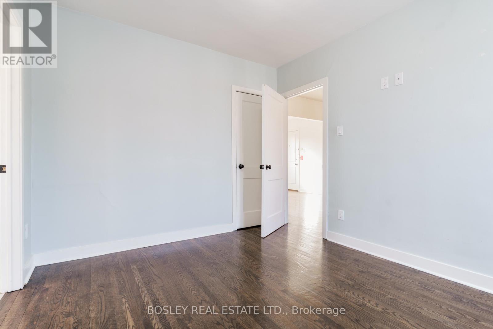 6 - 308 S Kingsway Road, Toronto, Ontario  M6S 3T9 - Photo 11 - W12546054