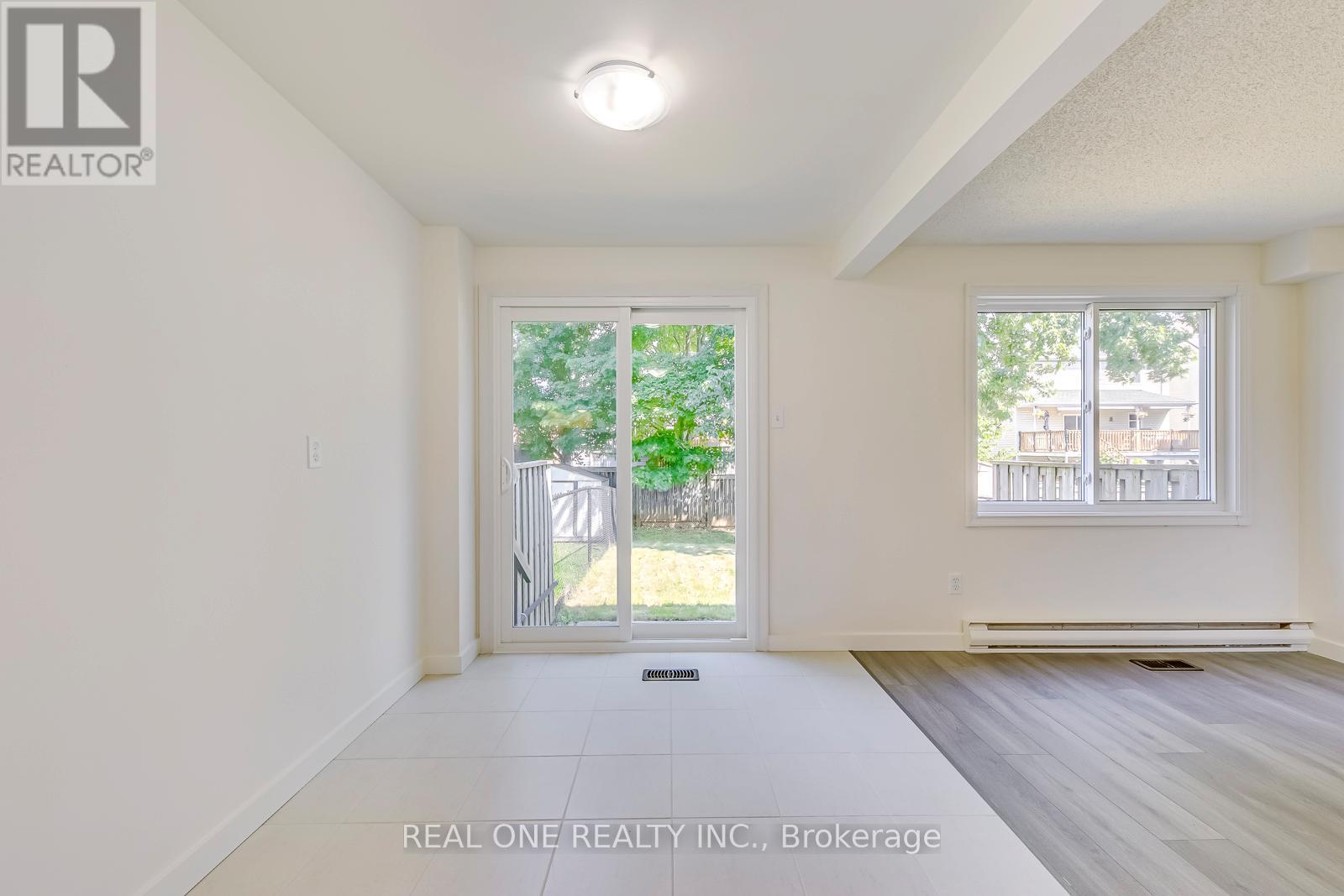 12 Danville Avenue, Halton Hills, Ontario  L7J 2W5 - Photo 7 - W12546094