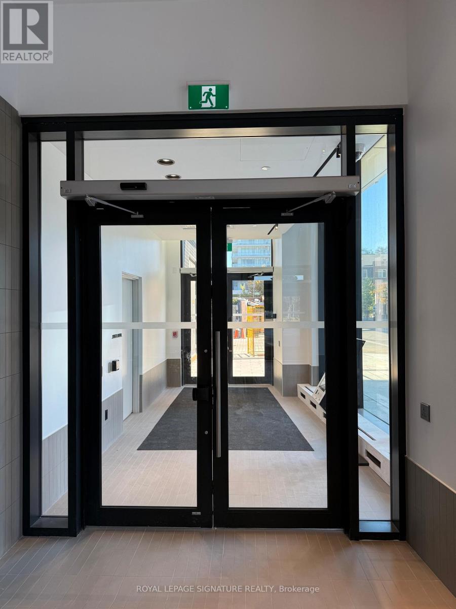 1601 - 395 Square One Drive, Mississauga, Ontario  L5B 0P6 - Photo 12 - W12546102