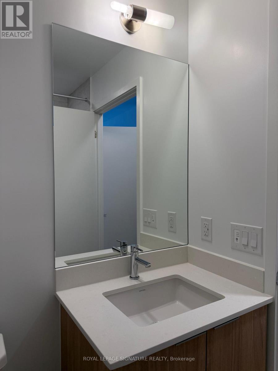 1601 - 395 Square One Drive, Mississauga, Ontario  L5B 0P6 - Photo 24 - W12546102