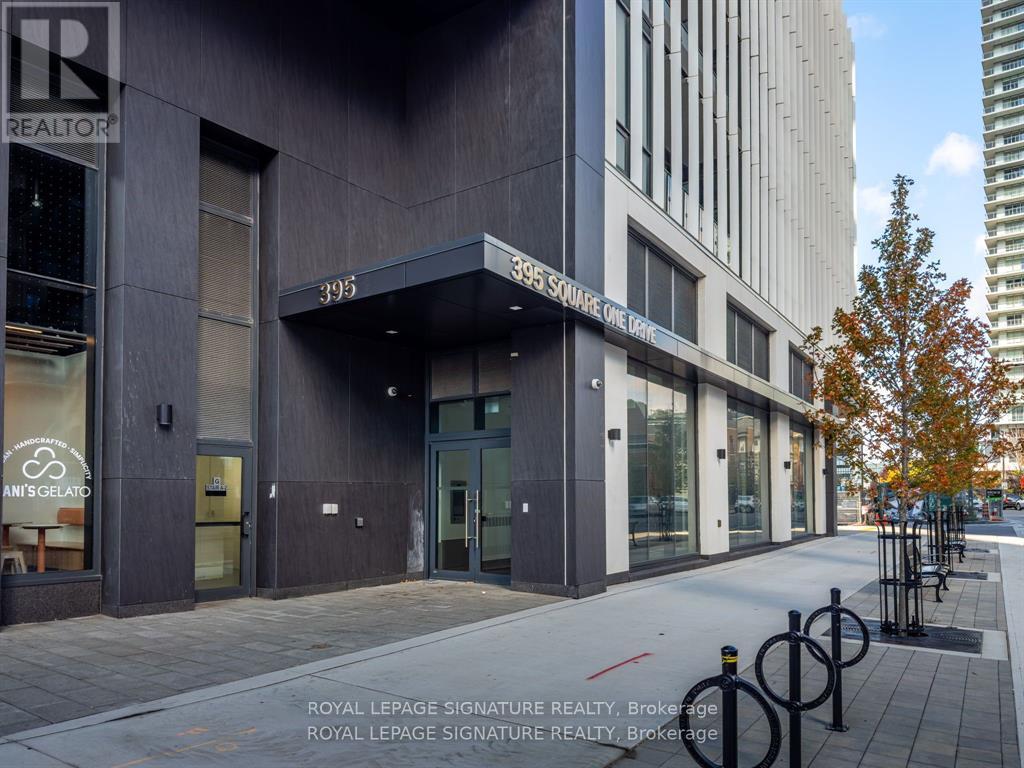 1601 - 395 Square One Drive, Mississauga, Ontario  L5B 0P6 - Photo 3 - W12546102