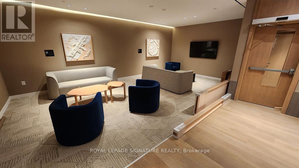 1601 - 395 Square One Drive, Mississauga, Ontario  L5B 0P6 - Photo 6 - W12546102