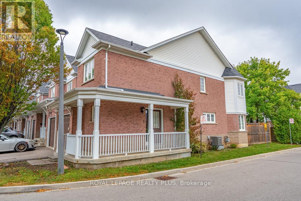 69 - 6830 Meadowvale Town Cent Circle, Mississauga, Ontario  L5N 6A2 - Photo 4 - W12546108