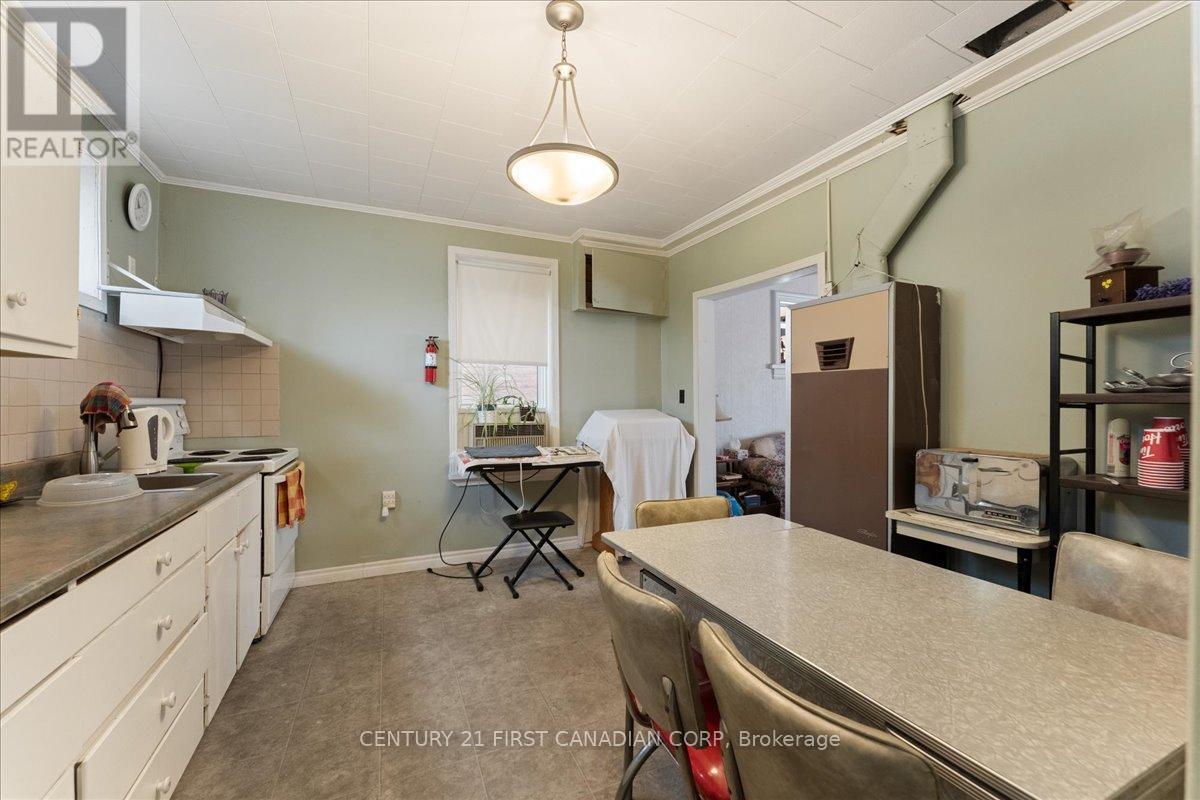 41 Main Street, Haldimand, Ontario N0A 1H0 - Photo 12 - X12546122