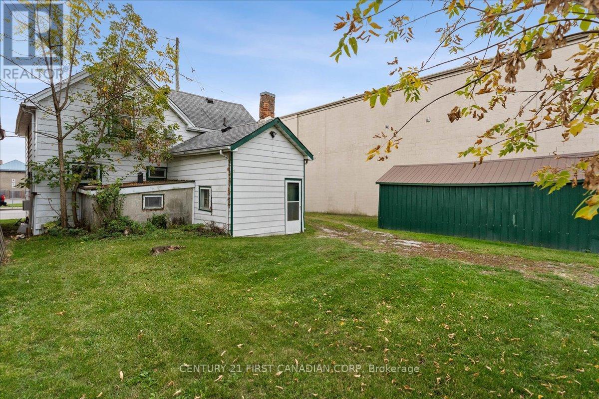 41 Main Street, Haldimand, Ontario N0A 1H0 - Photo 27 - X12546122