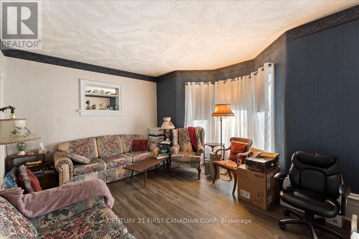 41 Main Street, Haldimand, Ontario N0A 1H0 - Photo 7 - X12546122