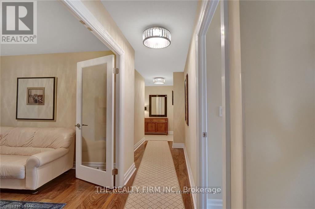 1201 - 505 Talbot Street, London East, Ontario N6A 2S6 - Photo 5 - X12546176