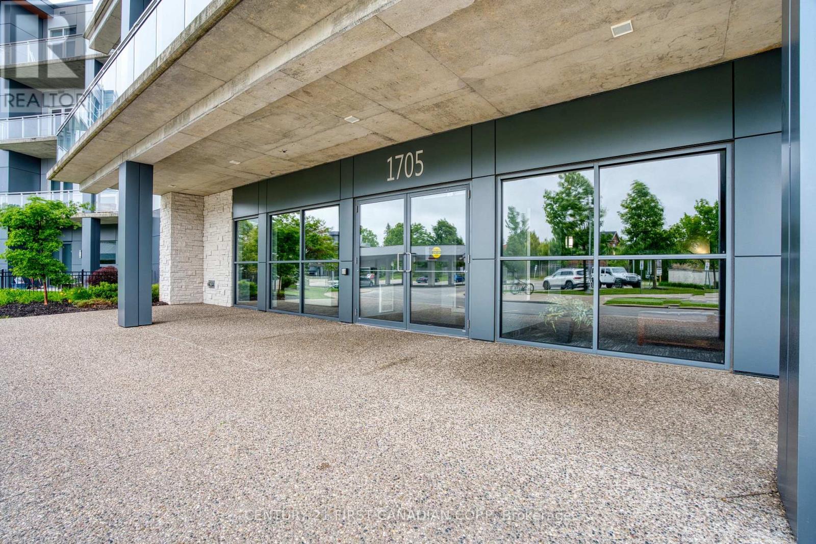 303 - 1705 Fiddlehead Place, London North, Ontario  N5G 5M6 - Photo 2 - X12546184