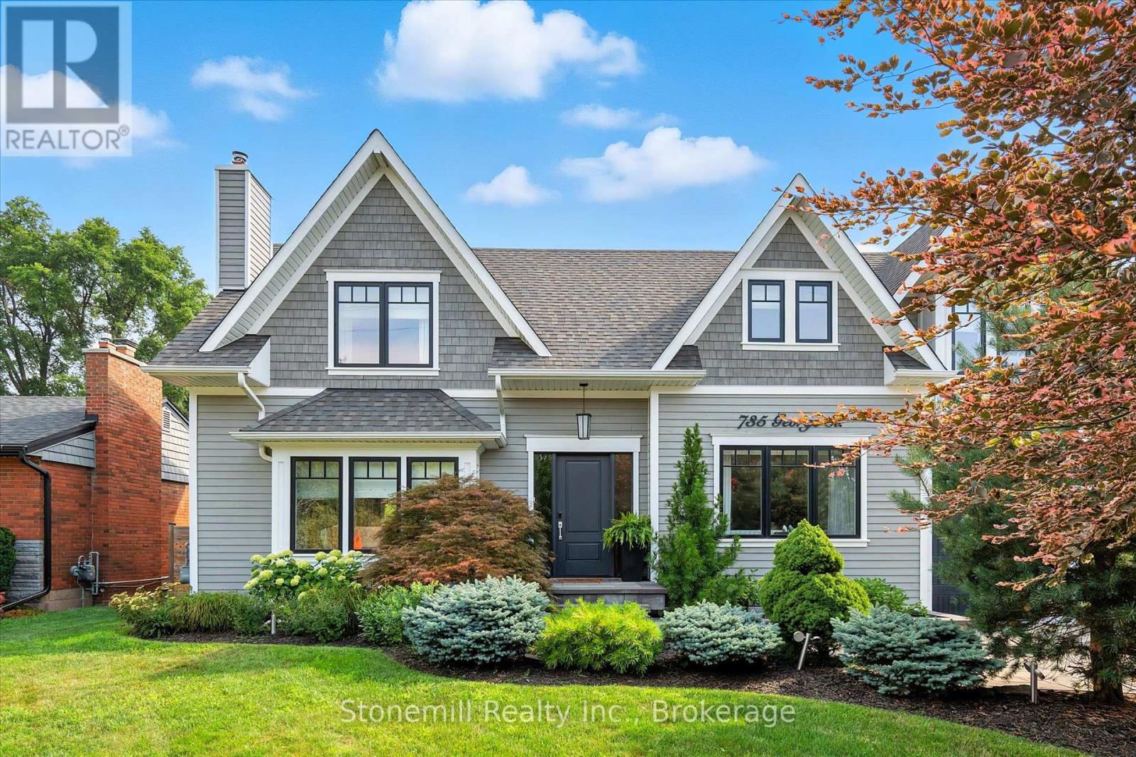 735 GEORGE STREET, Burlington, Ontario