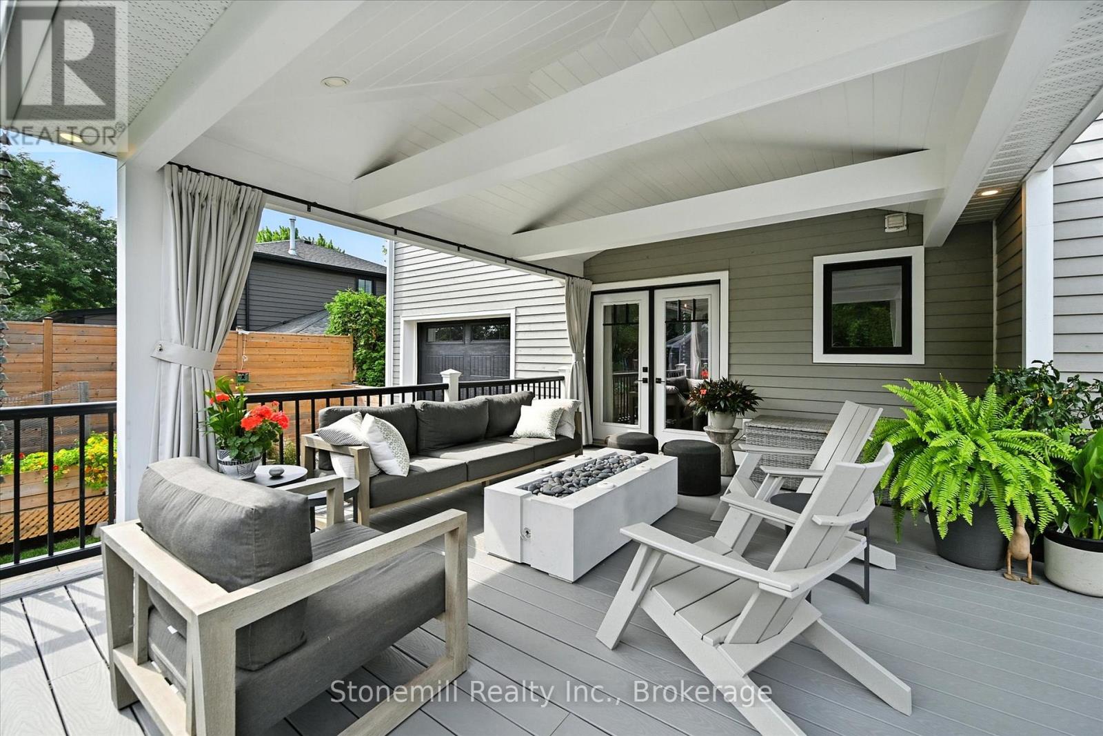 735 George Street, Burlington, Ontario  L7R 2V8 - Photo 6 - W12546116