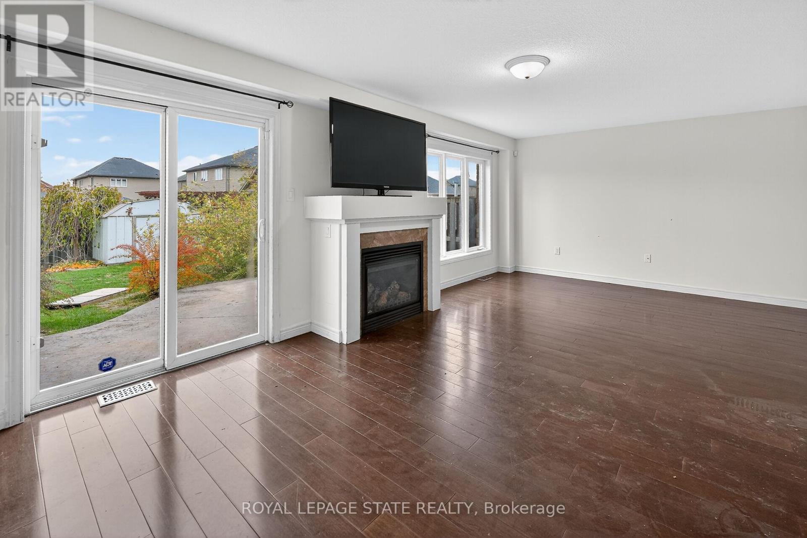 4471 Comfort Crescent, Lincoln, Ontario  L3J 1M2 - Photo 9 - X12545980