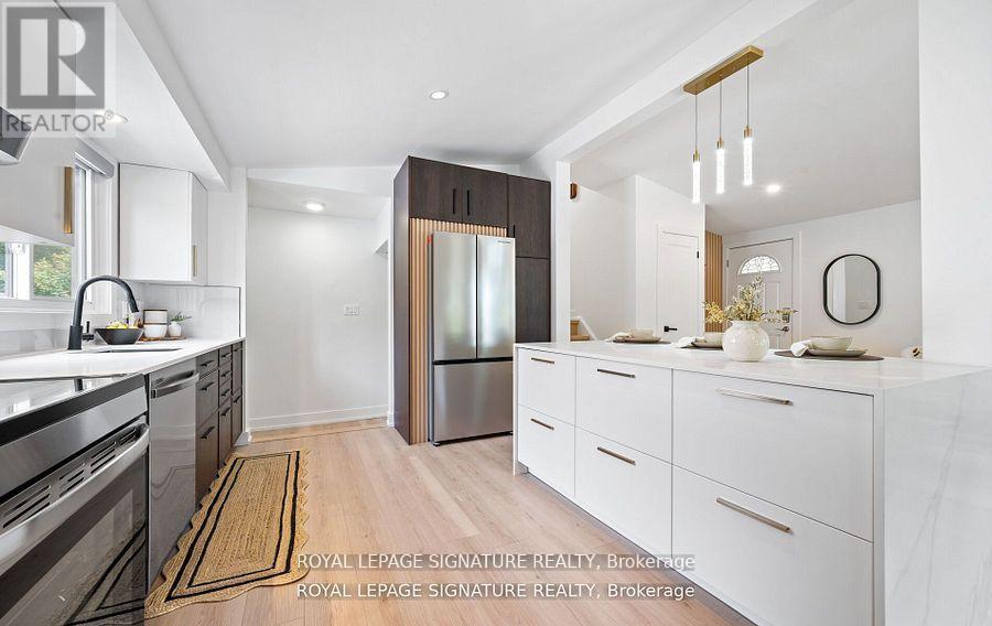 105 Lilacside Drive, Hamilton, Ontario  L8V 2L8 - Photo 13 - X12545988