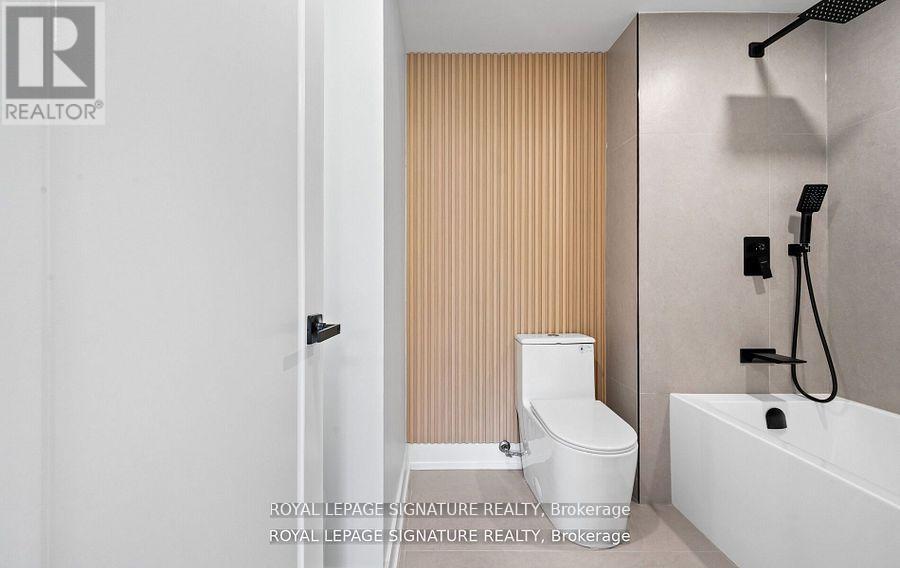 105 Lilacside Drive, Hamilton, Ontario  L8V 2L8 - Photo 21 - X12545988