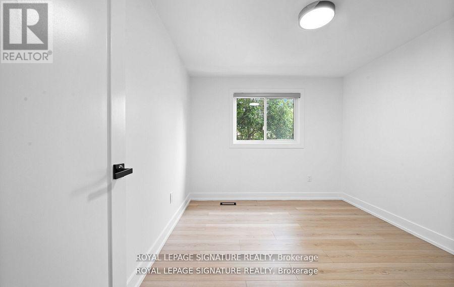 105 Lilacside Drive, Hamilton, Ontario  L8V 2L8 - Photo 23 - X12545988