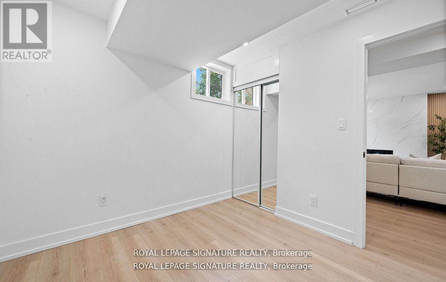 105 Lilacside Drive, Hamilton, Ontario  L8V 2L8 - Photo 36 - X12545988