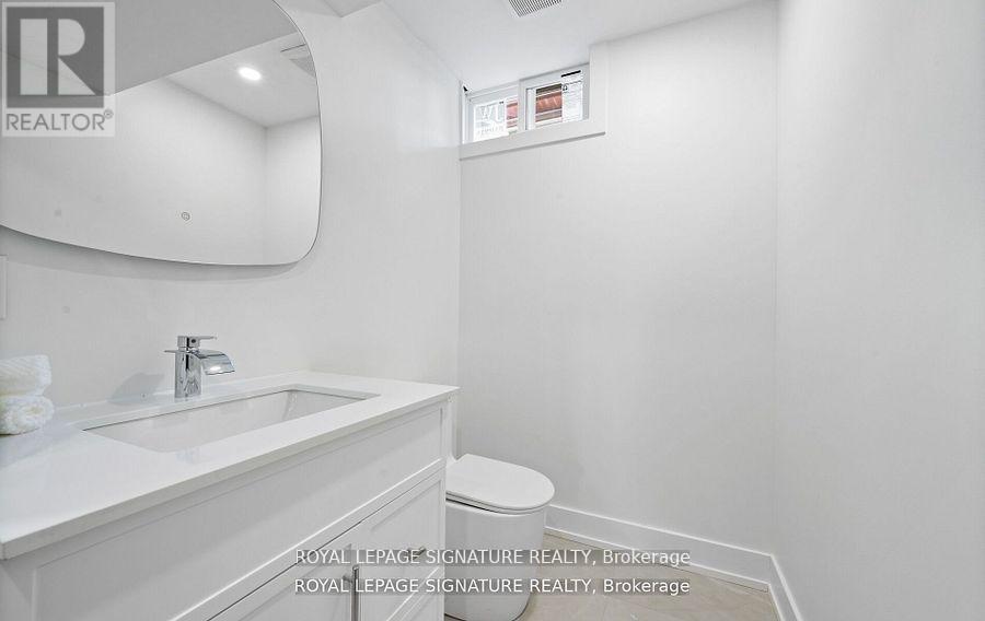 105 Lilacside Drive, Hamilton, Ontario  L8V 2L8 - Photo 38 - X12545988