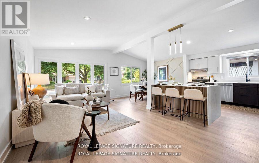 105 Lilacside Drive, Hamilton, Ontario  L8V 2L8 - Photo 4 - X12545988