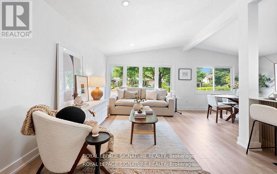 105 Lilacside Drive, Hamilton, Ontario  L8V 2L8 - Photo 5 - X12545988