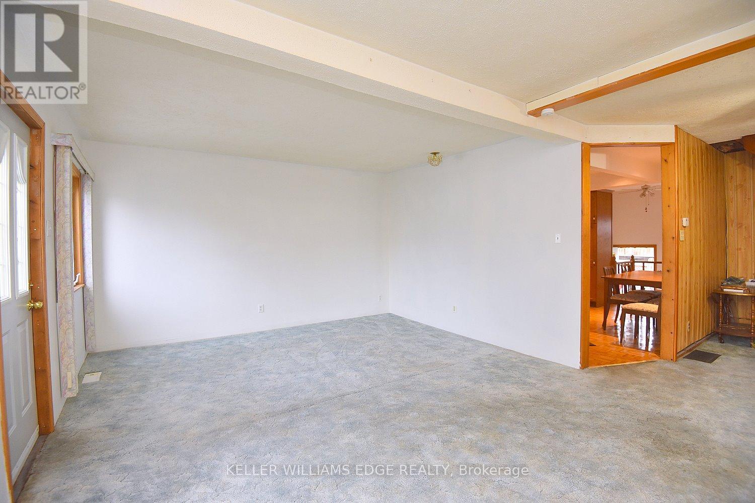 149 Ivon Avenue, Hamilton, Ontario  L8H 5S7 - Photo 6 - X12546002