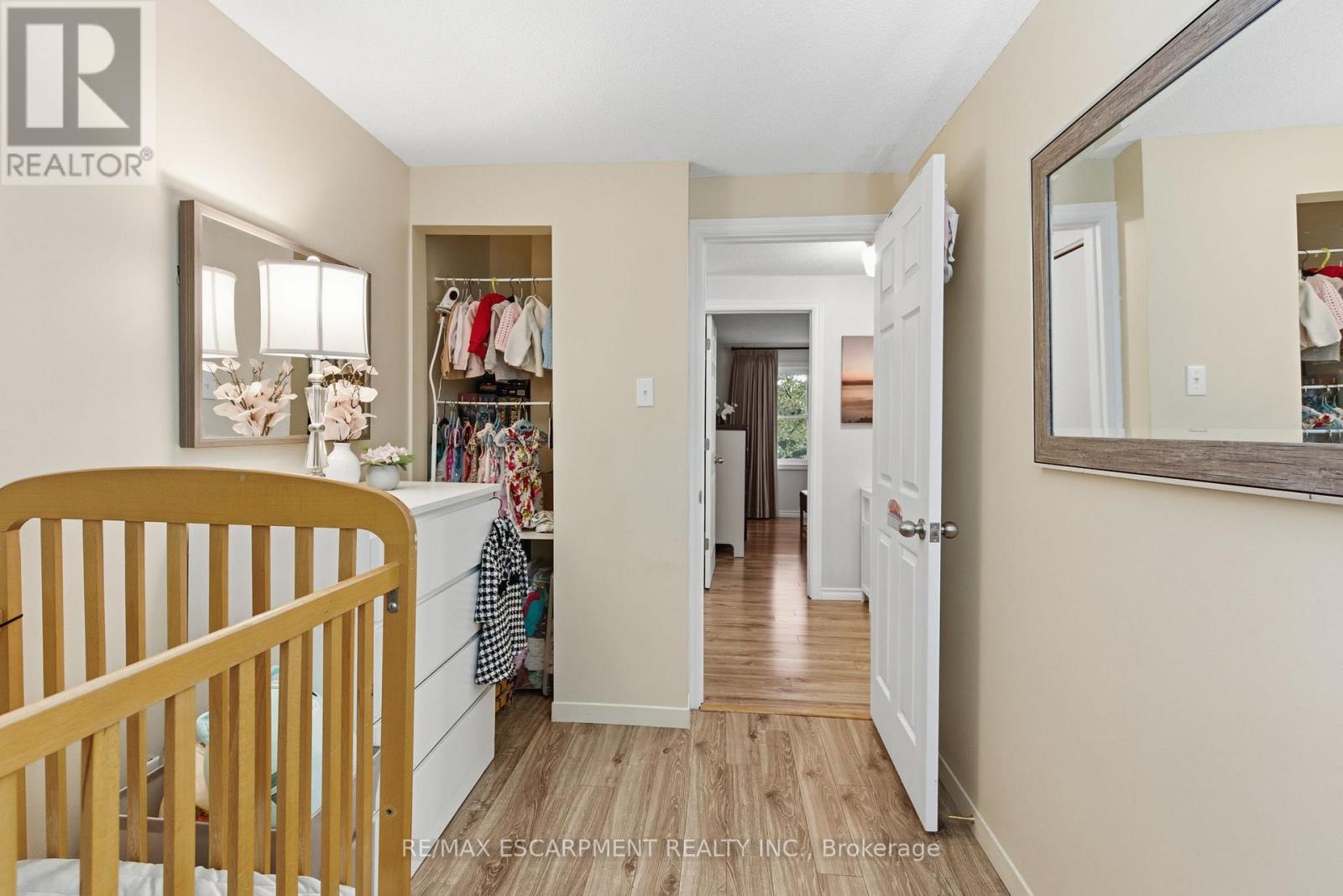 38 Golden Orchard Drive, Hamilton, Ontario  L9C 6J5 - Photo 22 - X12546072