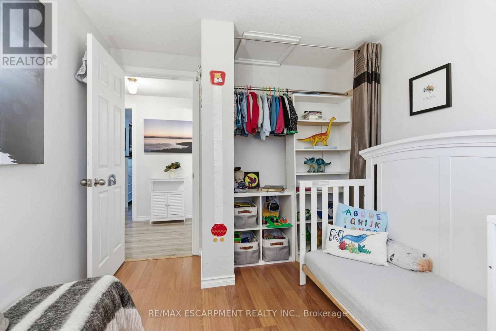 38 Golden Orchard Drive, Hamilton, Ontario  L9C 6J5 - Photo 24 - X12546072