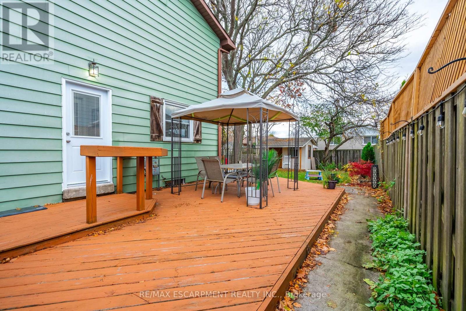 38 Golden Orchard Drive, Hamilton, Ontario  L9C 6J5 - Photo 35 - X12546072