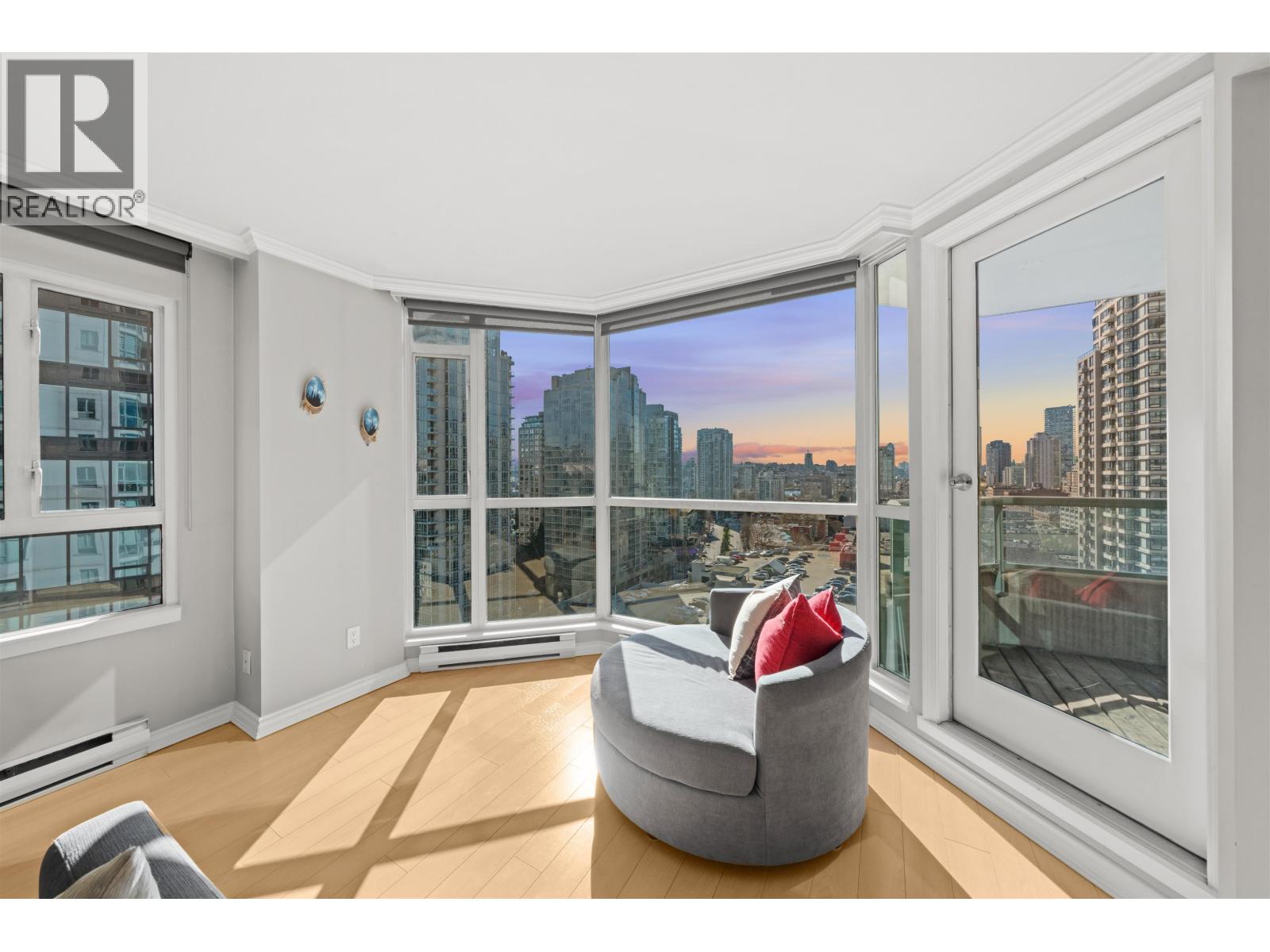 1201 888 Hamilton Street, Vancouver, British Columbia  V6B 5W4 - Photo 5 - R3067489