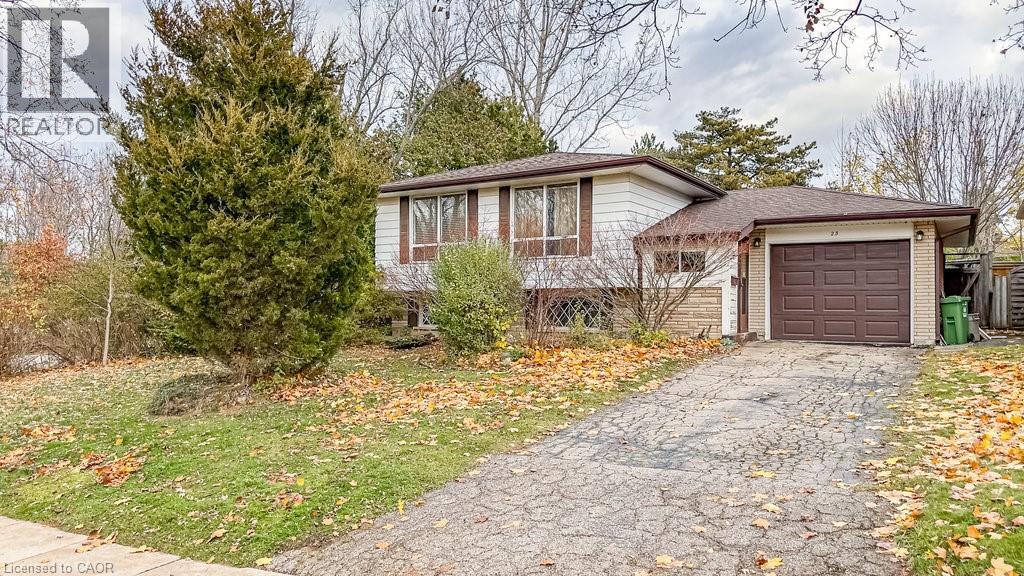 23 Sanctuary Drive, Dundas, Ontario L9H 3Y7 - Photo 1 - 40788382
