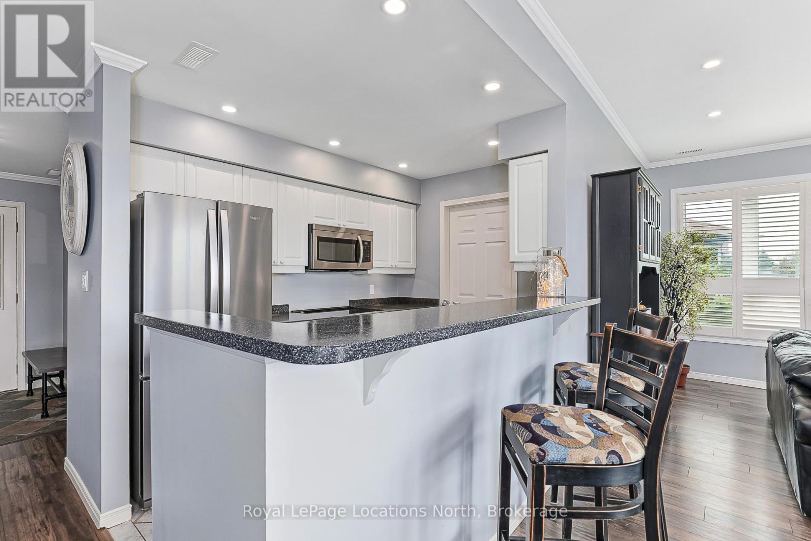 638 Johnston Park Avenue, Collingwood, Ontario  L9Y 5C7 - Photo 7 - S12546202