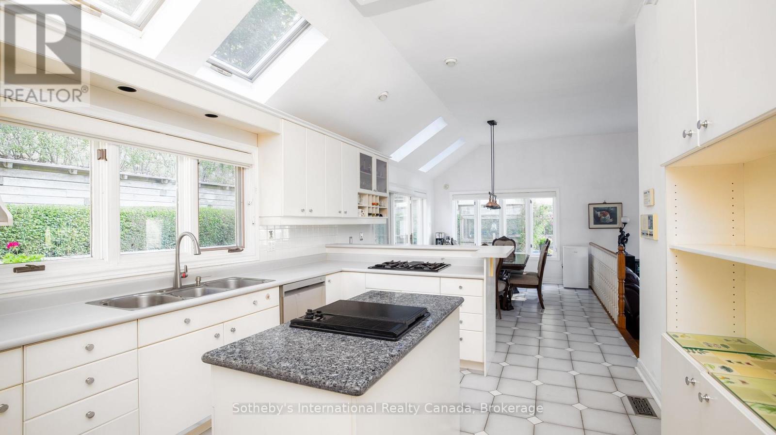 12 Matson Drive, Caledon, Ontario  L7E 0A9 - Photo 34 - W12546136